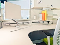 eubiq辦公桌插座多功能插座 智能辦公家具系統(tǒng)